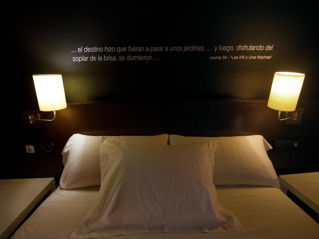 Hostal Badaloní Badalona Quarto foto